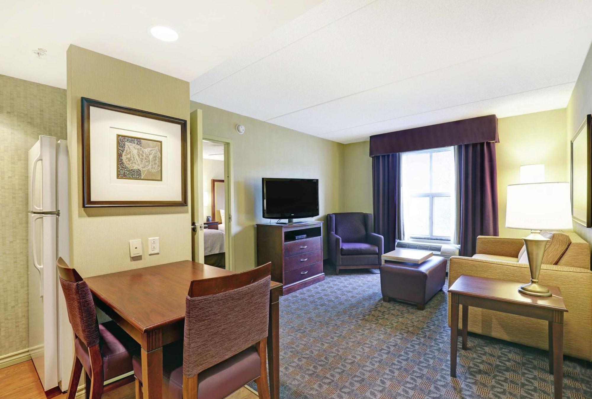 Homewood Suites By Hilton Cambridge-Waterloo, Ontario Εξωτερικό φωτογραφία